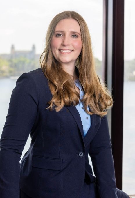 Holly Goodman Headshot