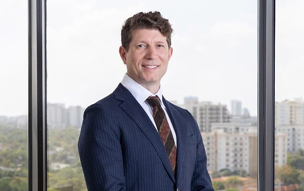 Gunster Attorney Simon Lassel